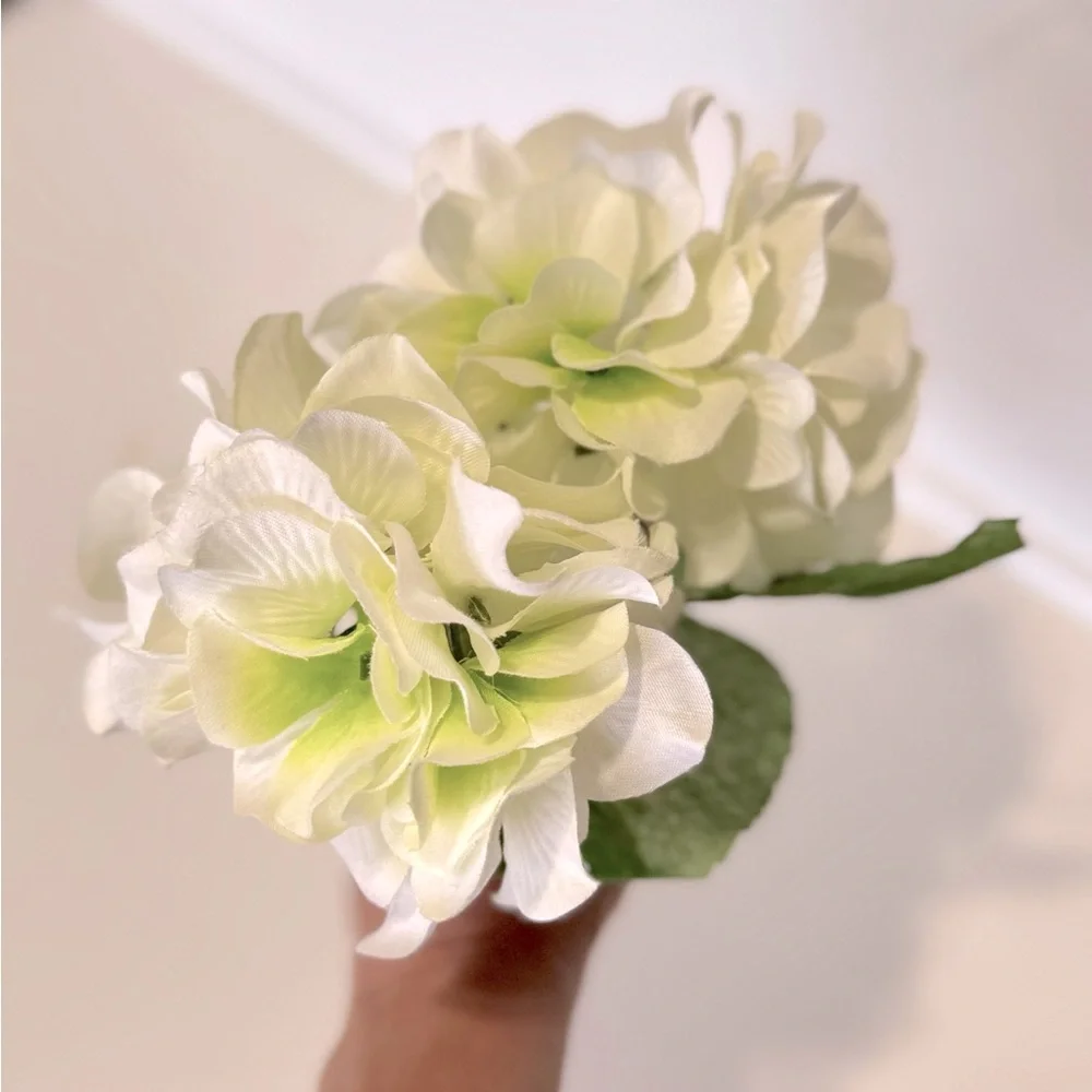 2 SHABBY CHIC White Hydrangeas w Stems Floral Arrangement Faux Flower LIFELIKE